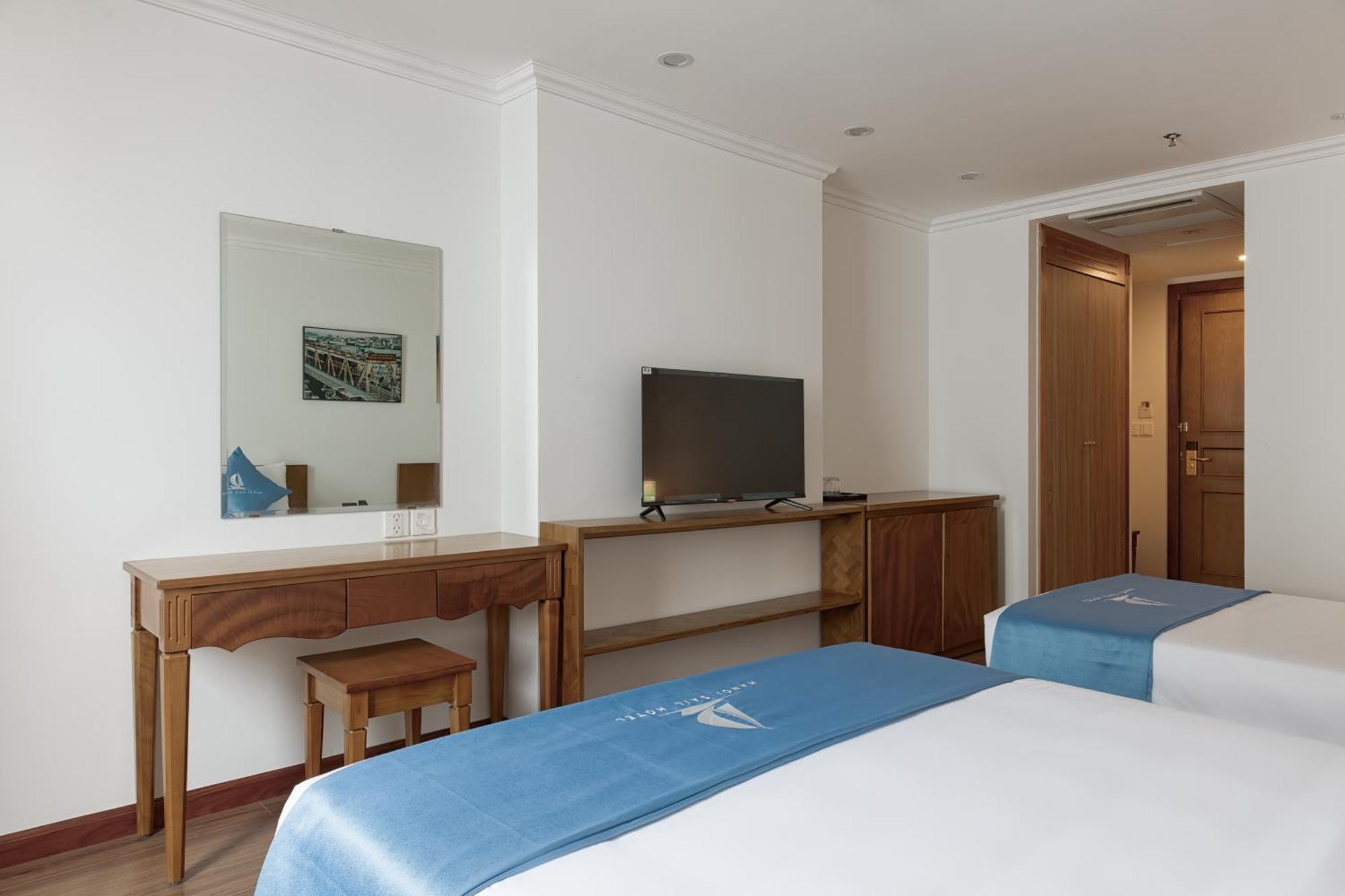 Sail Hotel 4*